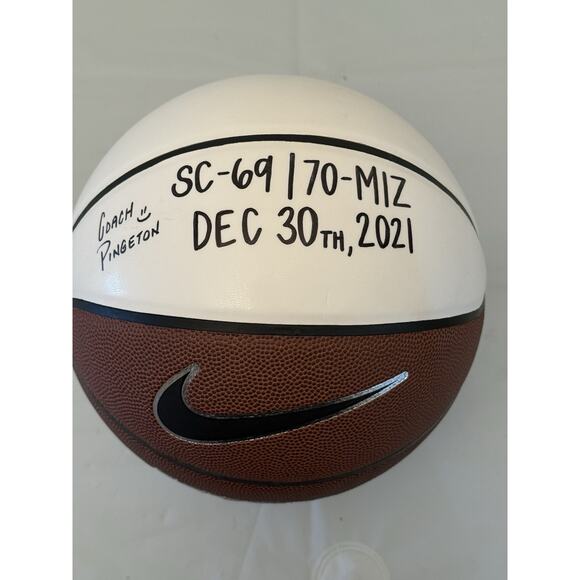 Nike MU Basketball Coach Pingeton Dec 30, 2021 Win 70-69 vs South Carolina - Picture 1 of 5
